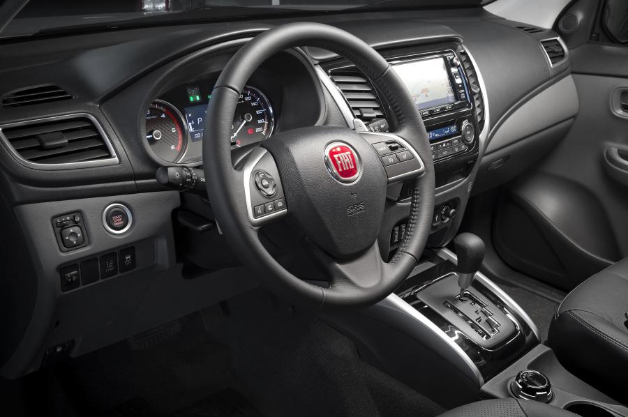 Интерьер Fiat Fullback Double Cab 2016 года  (WW) (фото 36 из 40)